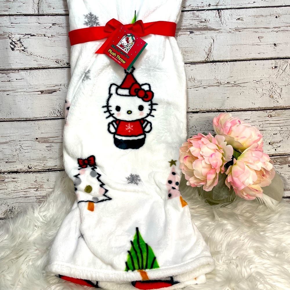 Hello Kitty Christmas blanket NWT